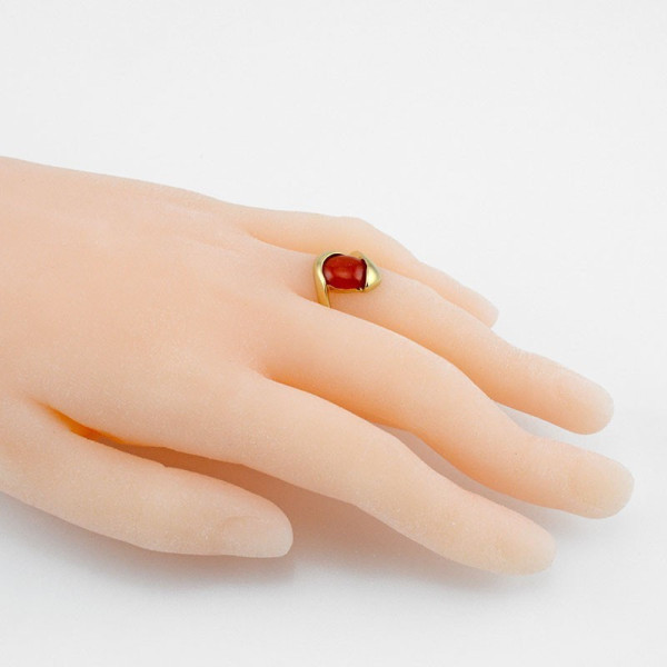 Anello con corallo naturale in oro 18kt 400,00 € Anelli con gemme