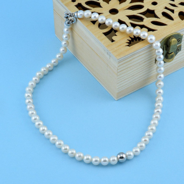 Collana di Perle coltivate 7 mm 130,00 € Collane con gemme