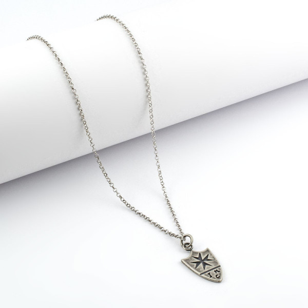 Collana scudo con croce dei templari in argento 40,00 € Collane Uomo