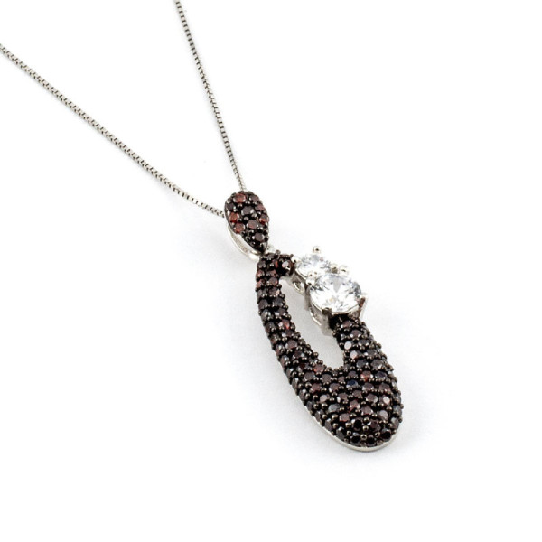 Collana in argento con pietre granato 38,00 € Collane Donna