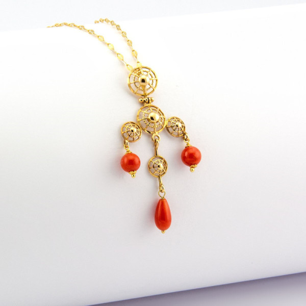 Zoppi Jewels:Collana con ciondolo in oro giallo 18kt e corallo