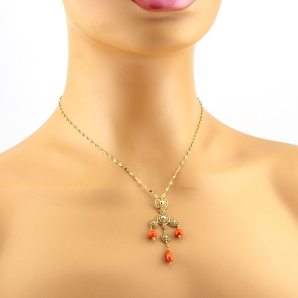 Zoppi Jewels:Collana con ciondolo in oro giallo 18kt e corallo