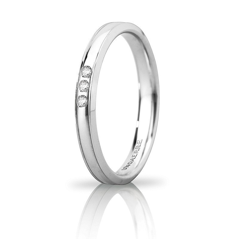 Fedi Brillanti PromesseAnello Unoaerre Orion slim con 3 diamanti560,00 € Fedi Brillanti PromesseAnello Unoaerre Orion slim con 3 diamanti560,00 €