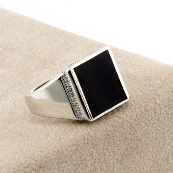 Anello uomo in argento con onice quadrato 65,00 € Anelli Uomo