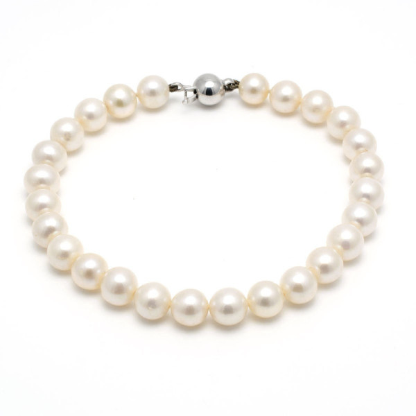 Zoppi Jewels:Bracciale di perle coltivate 6,5/7mm con susta in oro 18kt:430,00 €