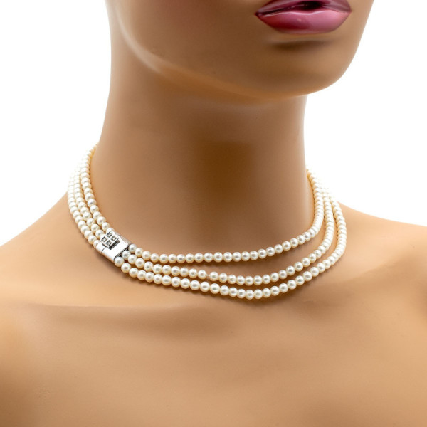 Collana 3 fili di perle con susta oro e diamanti 1,00 € Collane con gemme
