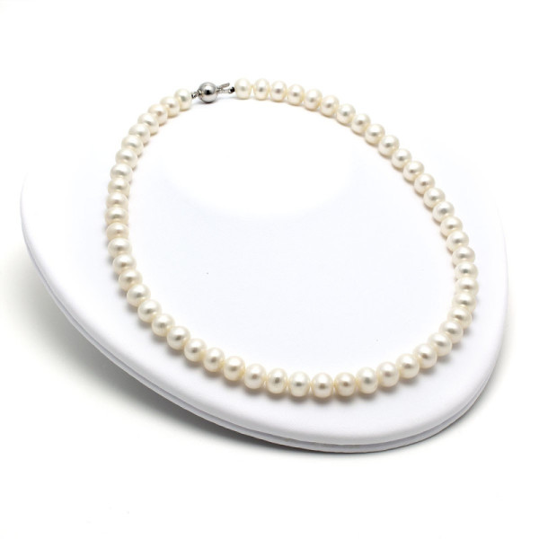 Zoppi Jewels:Collana perle 8/8,5 con susta oro bianco:530,00 €