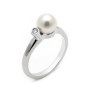 Anello in oro con perla 7 mm e diamante 660,00 € Anelli con gemme