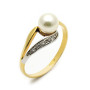Anello in oro con perla 6mm e diamanti 340,00 € Anelli con gemme
