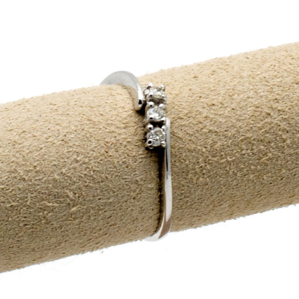 Anelli oro diamantiAnello Trilogy con diamanti 0,09 Ct. in oro bianco280,00 €