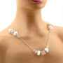 Collana con perle di murano bianca 80,00 € Promozioni