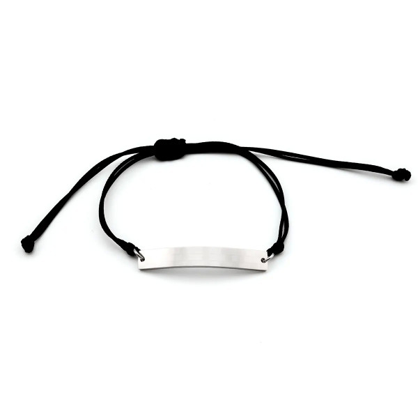 Bracciale con targhetta e cordino nero