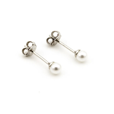 Orecchini DonnaOrecchini in argento con onice 8mm12,00 €