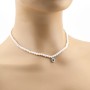Collana di perle con ciondolo con pietra verde smeraldo