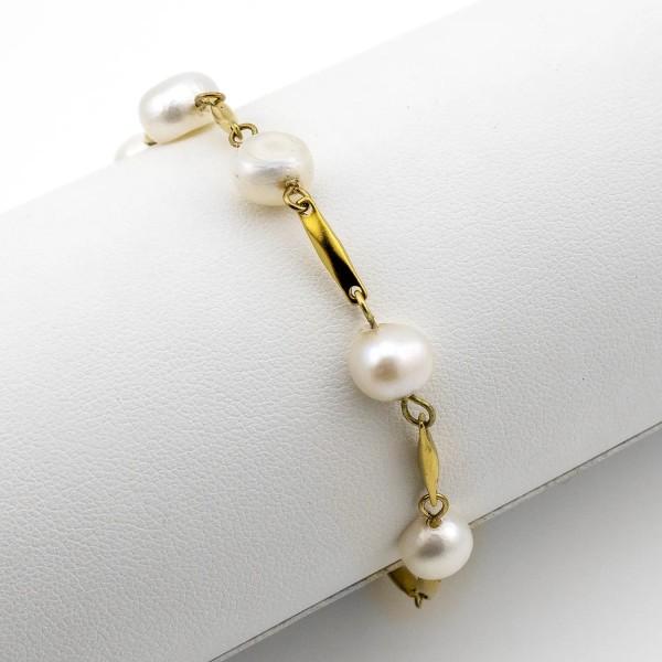 Bracciale in acciaio dorato con perle d'acqua dolce